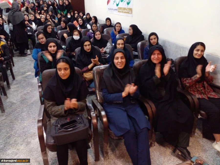 برگزاری مراسم گرامیداشت روز دانشجو در سالن اجتماعات آموزشکده فنی دختران بروجرد 12
