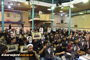 در آستانه فرارسیدن سالگرد رحلت بنیان‌گذار انقلاب اسلامی؛
حضور دانشگاهیان دانشگاه فنی و حرفه‌ای در حسینیه جماران
 2
