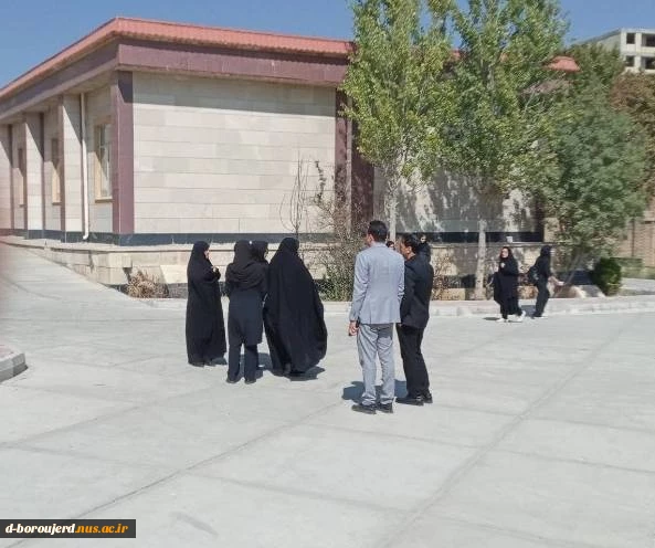 بازدید نماینده محترم شهرستان بروجرد در مجلس شورای اسلامی و هیات همراه از دانشگاه ملی مهارت - آموزشکده دختران  بروجرد 4