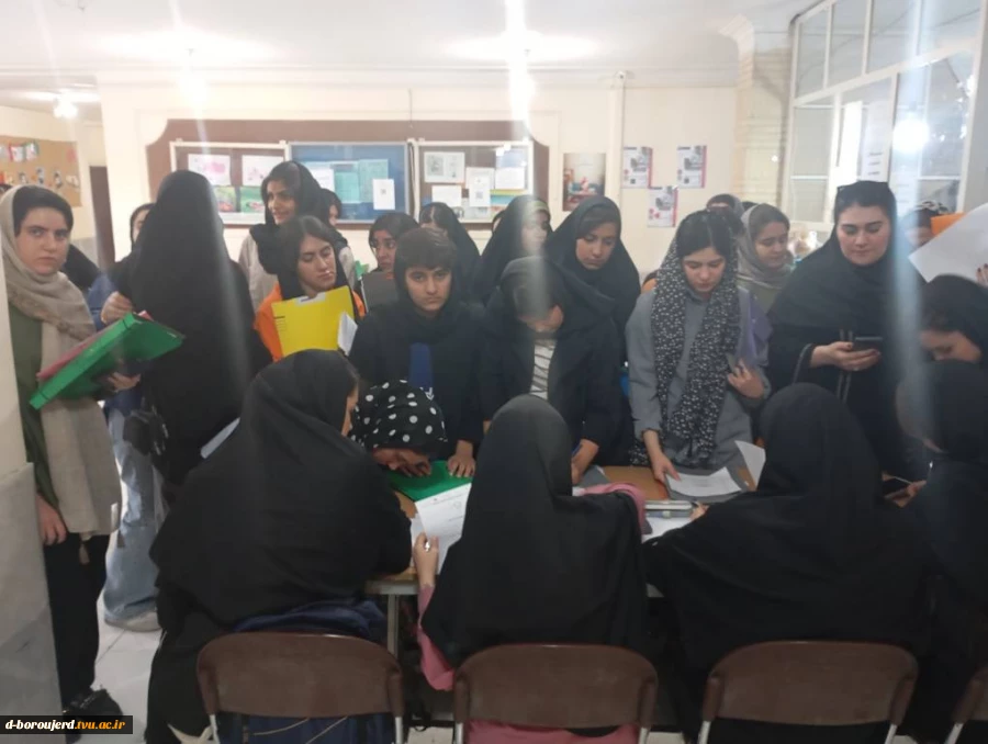 فرایند حضوری ثبت‌نام پذیرفته‌شدگان در آموزشکده ملی مهارت دختران بروجرد آغاز شد. 2