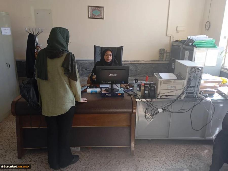 فرایند حضوری ثبت‌نام پذیرفته‌شدگان در آموزشکده ملی مهارت دختران بروجرد آغاز شد. 6