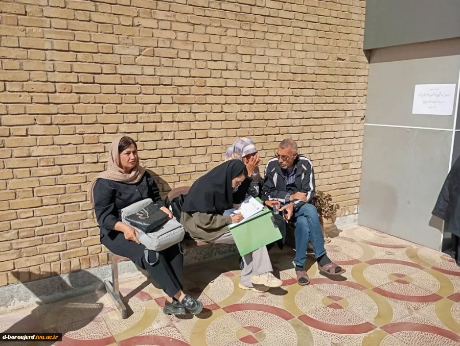 فرایند حضوری ثبت‌نام پذیرفته‌شدگان در آموزشکده ملی مهارت دختران بروجرد آغاز شد. 8
