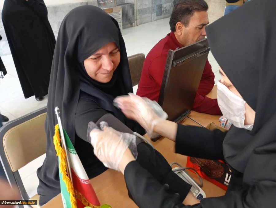 غربالگری رایگان به مناسبت هفته سلامت بانوان 4