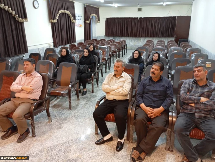 برگزاری دوره آموزشی آتش نشانی ویژه دانشجویان، کارکنان و اساتید 4