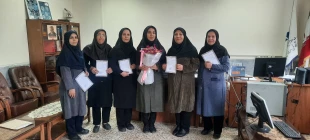 همزمان با ولادت باسعادت حضرت فاطمه زهرا(س) و گرامیداشت مقام زن و روز مادر، از بانوان آموزشکده ملی مهارت دختران بروجرد تجلیل شد  6